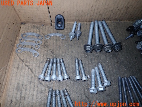 3UPJ=9233350720]VW ザ･ビートル ターボ(16CPL)ネジ・ナット・ステー類 セット ジャンク_2