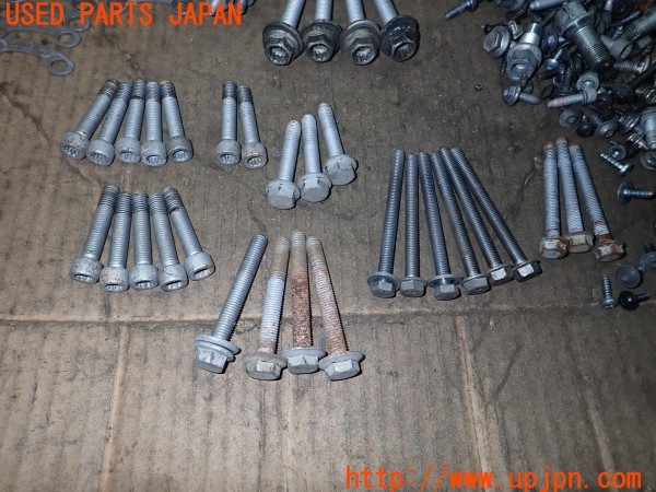 3UPJ=9233350720]VW ザ･ビートル ターボ(16CPL)ネジ・ナット・ステー類 セット ジャンク_3