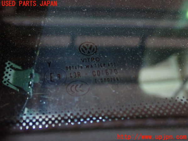 1UPJ-9233351382]VW ザ･ビートル(16CPL)左クォーターガラス VITRO M A T3GP 中古_2