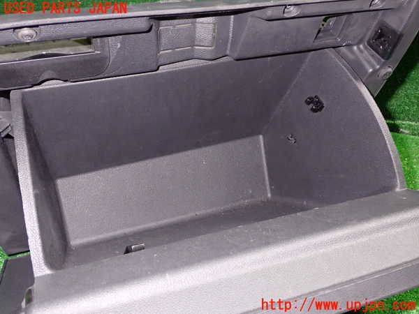 1UPJ-9233357516]VW ザ･ビートル(16CPL)グローブボックス1 中古_5