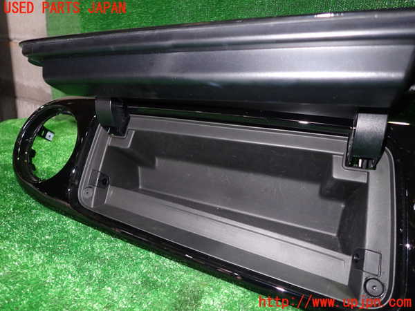 1UPJ-9233357517]VW ザ･ビートル(16CPL)グローブボックス2 中古_4