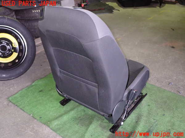 1UPJ-9233357065]VW ザ･ビートル(16CPL)助手席シート 中古_5