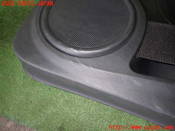 1UPJ-9233351234]VW ザ･ビートル(16CPL)右ドア内張り 中古_3