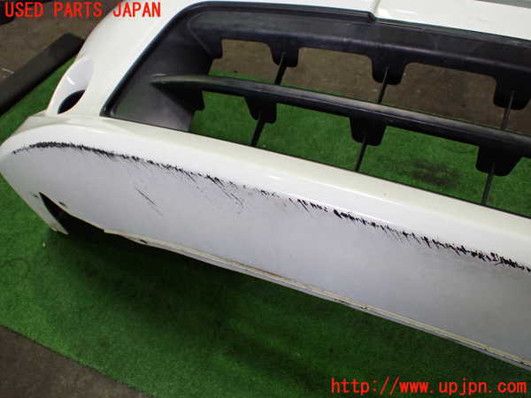 1UPJ-9233361010]セレナ Sハイブリッド(HC26)フロントバンパー 中古_3