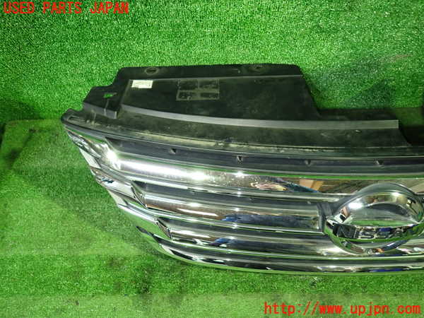 1UPJ-9233361050]セレナ Sハイブリッド(HC26)ラジエターグリル 中古_3