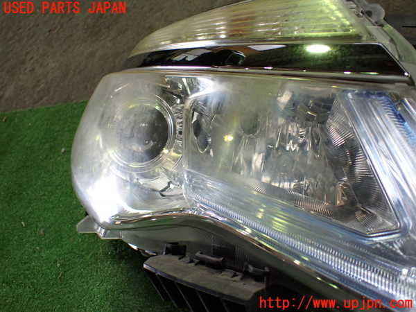 1UPJ-9233361130]セレナ Sハイブリッド(HC26)右ヘッドライト ハロゲン 中古_2