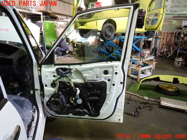 1UPJ-9233361230]セレナ Sハイブリッド(HC26)右前ドア M2H3U 中古_5