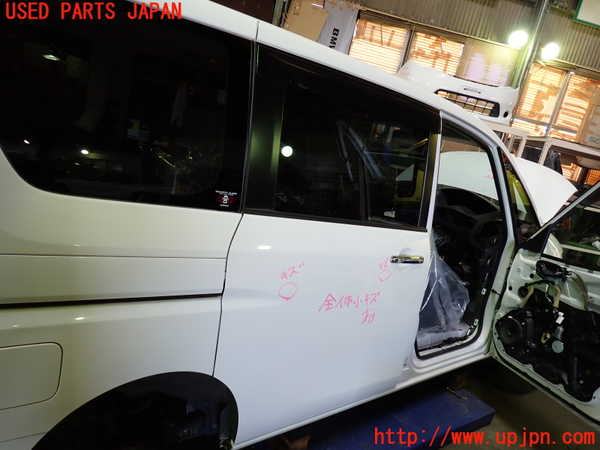 1UPJ-9233361290]セレナ Sハイブリッド(HC26)右後ドア M2L3 中古_2