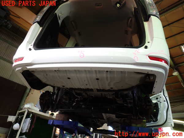 1UPJ-9233361610]セレナ Sハイブリッド(HC26)リアバンパー 中古_5