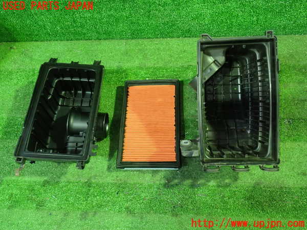 1UPJ-9233362560]セレナ Sハイブリッド(HC26)エアクリーナーボックス 中古_3