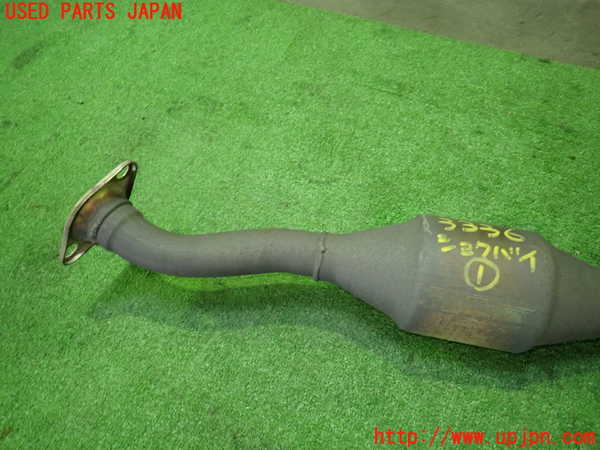 1UPJ-9233362661]セレナ Sハイブリッド(HC26)触媒1 中古_4