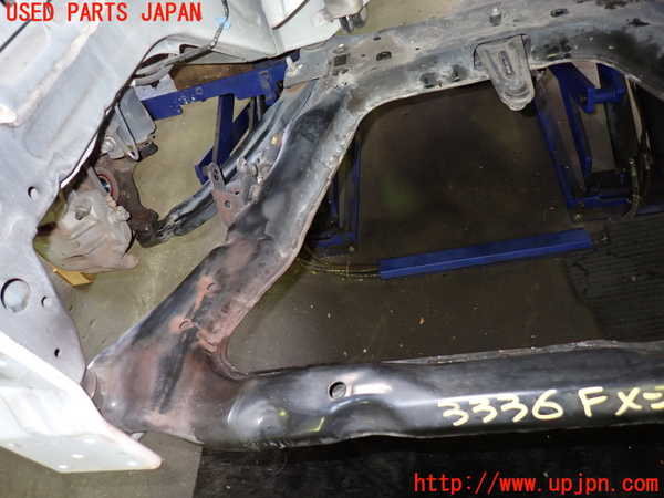 1UPJ-9233365285]セレナ Sハイブリッド(HC26)フロントメンバー 中古_3