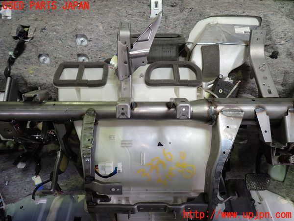 1UPJ-9233366081]セレナ Sハイブリッド(HC26)エバポレーター1 (フロント) 中古_2