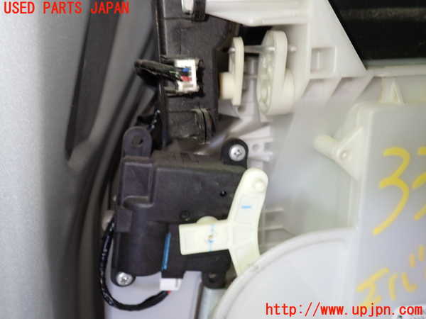 1UPJ-9233366082]セレナ Sハイブリッド(HC26)エバポレーター2 (リヤ) 中古_2