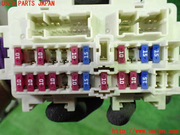 1UPJ-9233366741]セレナ Sハイブリッド(HC26)ヒューズボックス1 中古_3
