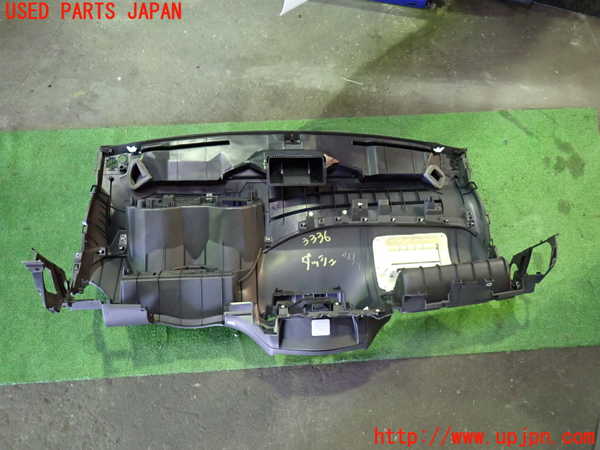 1UPJ-9233367505]セレナ Sハイブリッド(HC26)ダッシュボード 中古_4