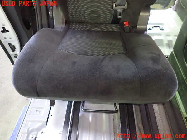 1UPJ-9233367145]セレナ Sハイブリッド(HC26)右2列目シート 中古_3