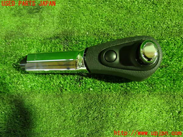 1UPJ-9233367570]セレナ Sハイブリッド(HC26)シフトノブ 中古_2