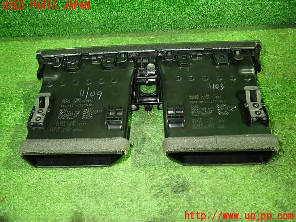1UPJ-9233367528]セレナ Sハイブリッド(HC26)エアコン吹き出し口3 (真中) 中古_2