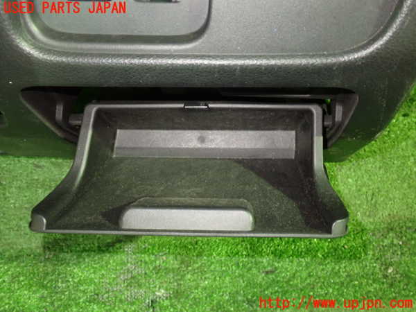 1UPJ-9233367842]セレナ Sハイブリッド(HC26)小物入れ2 中古_2