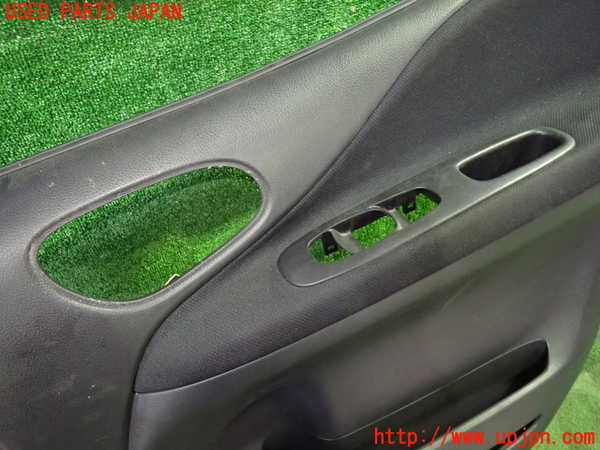 1UPJ-9233361234]セレナ Sハイブリッド(HC26)右前ドア内張り 中古_2