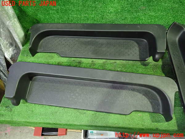 1UPJ-9233367740]セレナ Sハイブリッド(HC26)スカッフプレート 中古_2