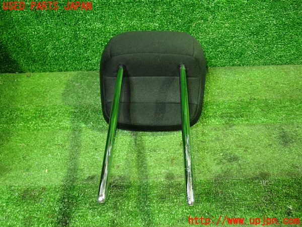 1UPJ-9233367240]セレナ Sハイブリッド(HC26)右3列目ヘッドレスト 中古_3