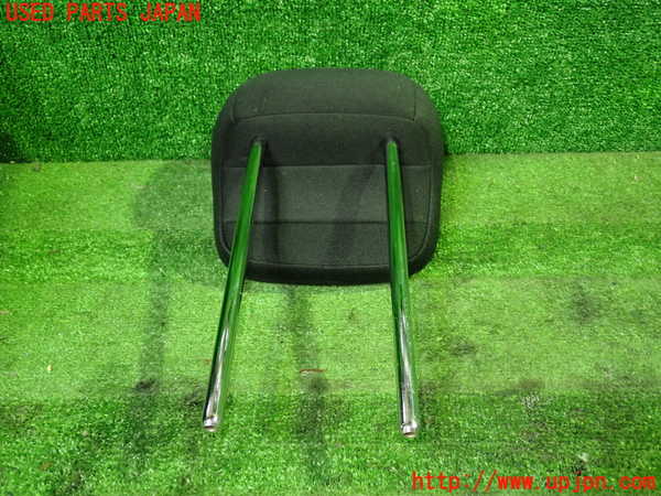 1UPJ-9233367270]セレナ Sハイブリッド(HC26)左3列目ヘッドレスト 中古_3