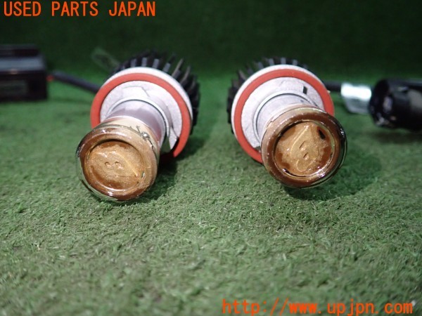3UPJ=9233370505]アウディ A5 2.0TFSIクワトロ(8TCDNF 8T3)BELLOF ベロフ LEDバルブ フォグランプ H4 中古_3