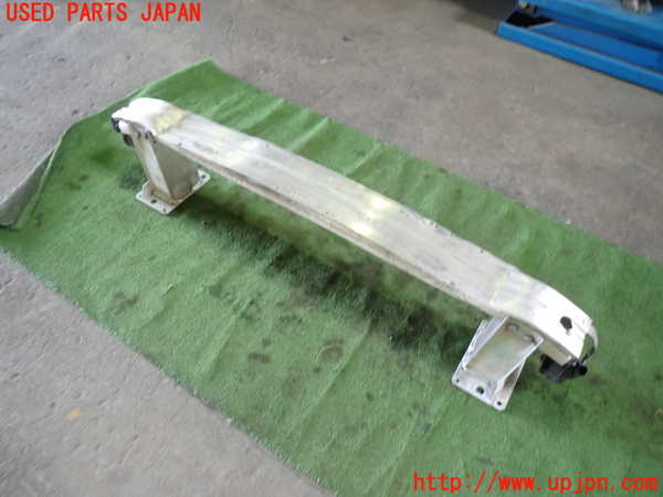 1UPJ-9233371014]アウディ・A5(8TCDNF)フロントバンパーホースメント 中古_2