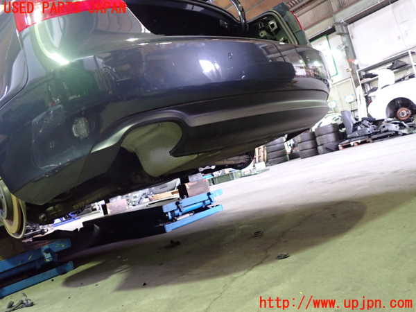 1UPJ-9233371610]アウディ・A5(8TCDNF)リアバンパー 中古_4