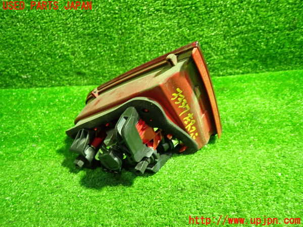 1UPJ-9233371552]アウディ・A5(8TCDNF)左リアフィニッシャー 中古_3