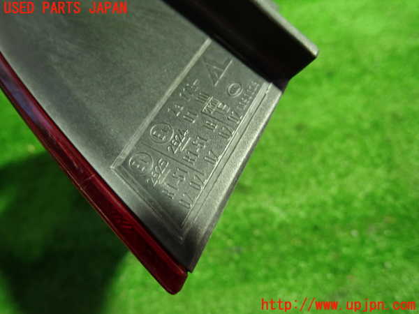 1UPJ-9233371536]アウディ・A5(8TCDNF)左テールランプ 中古_2