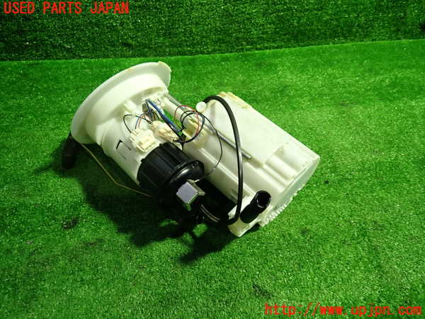 1UPJ-9233372510]アウディ・A5(8TCDNF)燃料ポンプ 中古_3