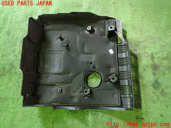 1UPJ-9233372160]アウディ・A5(8TCDNF)エンジンアッパーカバー 中古_3