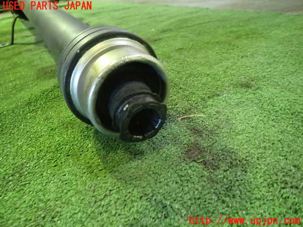 1UPJ-9233373410]アウディ・A5(8TCDNF)リアプロペラシャフト 中古_4