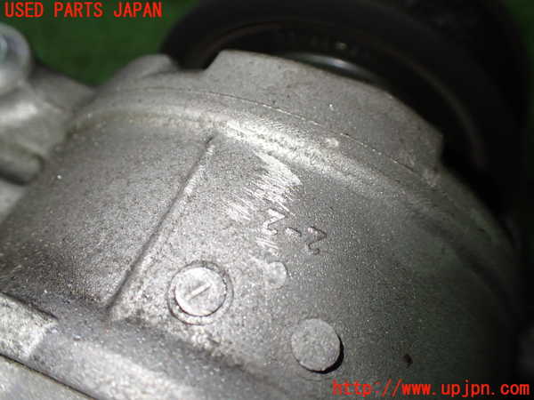 1UPJ-9233376025]アウディ・A5(8TCDNF)エアコンコンプレッサー 中古_4