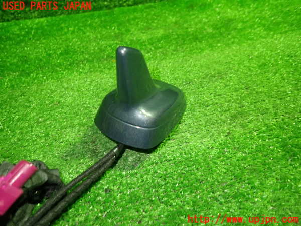 1UPJ-9233376550]アウディ・A5(8TCDNF)アンテナ 中古_2