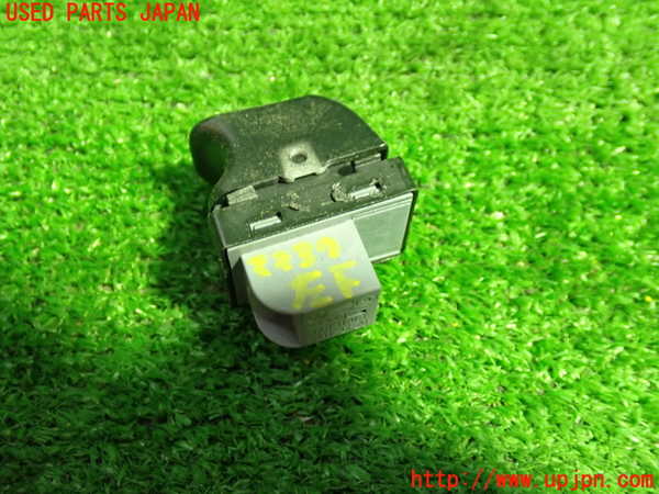 1UPJ-9233376245]アウディ・A5(8TCDNF)左パワーウィンドウスイッチ 中古_2