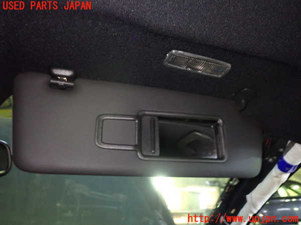 1UPJ-9233377625]アウディ・A5(8TCDNF)室内サンバイザー右側 中古_3