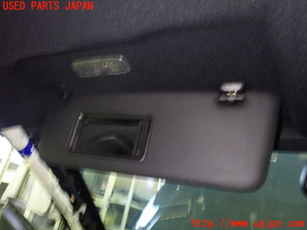 1UPJ-9233377630]アウディ・A5(8TCDNF)室内サンバイザー左側 中古_3