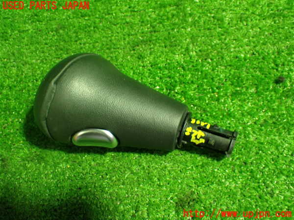 1UPJ-9233377570]アウディ・A5(8TCDNF)シフトノブ 中古_3