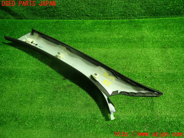 1UPJ-9233377655]アウディ・A5(8TCDNF)右フロントピラートリム 中古_3