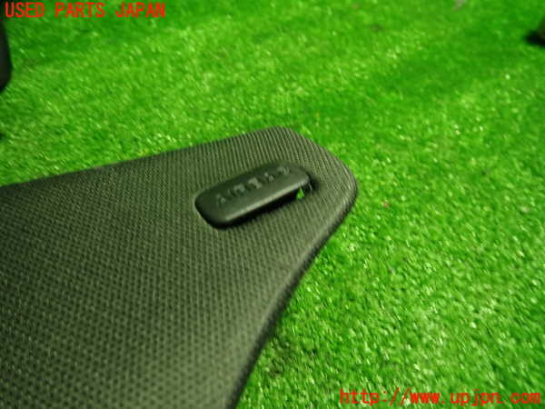 1UPJ-9233377675]アウディ・A5(8TCDNF)右リアピラートリム 中古_2