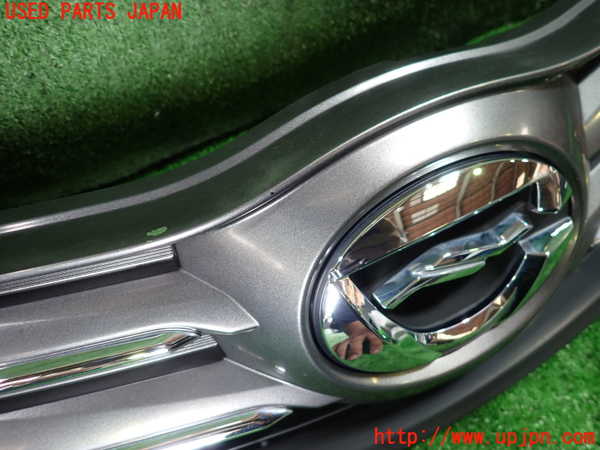 1UPJ-9233381050]カローラ アクシオ(NZE161)ラジエターグリル 中古_3