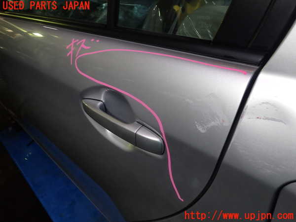 1UPJ-9233381320]カローラ アクシオ(NZE161)左後ドア 中古 NSG M3O8_3