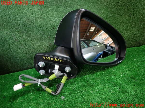 1UPJ-9233381210]カローラ アクシオ(NZE161)右ドアミラー 中古_2