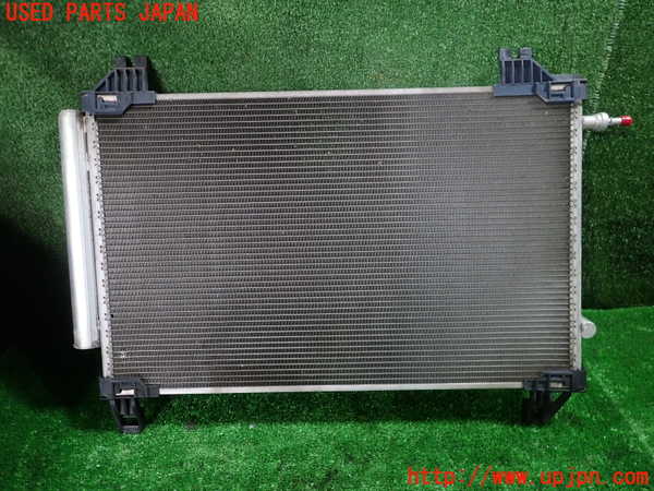 1UPJ-9233386031]カローラ アクシオ(NZE161)エアコンコンデンサー1 中古_2