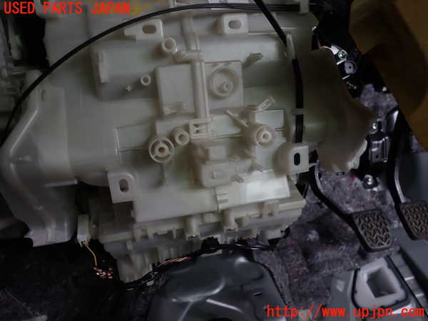 1UPJ-9233386081]カローラ アクシオ(NZE161)エバポレーター1 中古_3