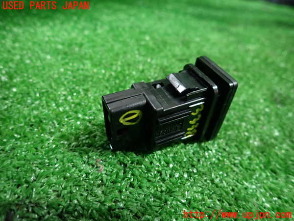 1UPJ-9233386306]カローラ アクシオ(NZE161)スイッチ1(横滑り防止OFF) 中古_2